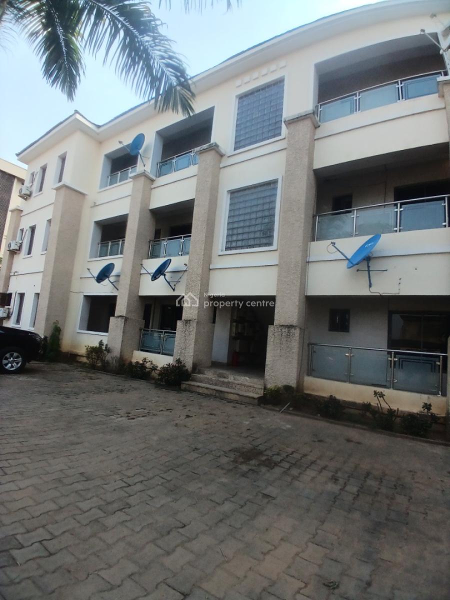 Well Built 3 Bedroom Block of Flat, Asokoro District Abuja Diplomatic Zone, Asokoro District, Abuja, House for Rent