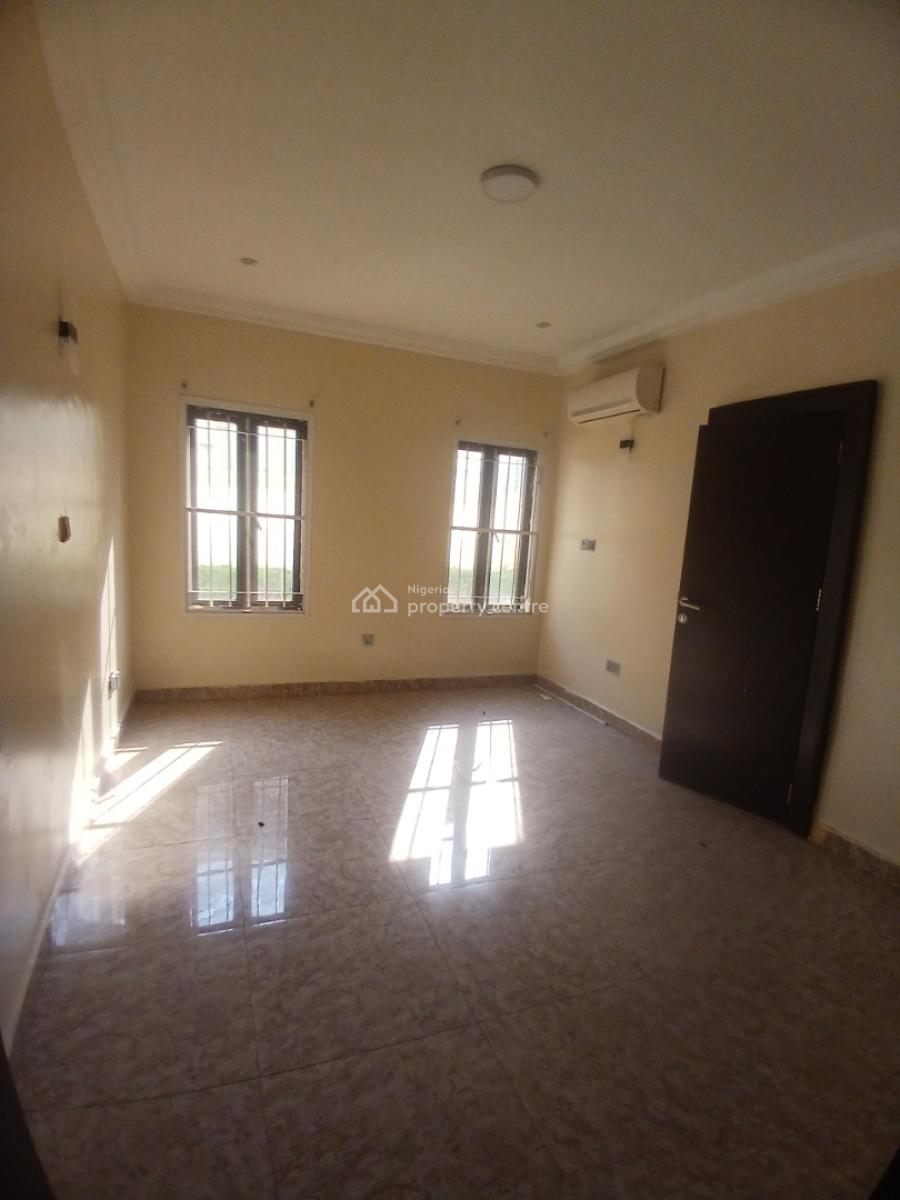 Well Built 3 Bedroom Block of Flat, Asokoro District Abuja Diplomatic Zone, Asokoro District, Abuja, House for Rent