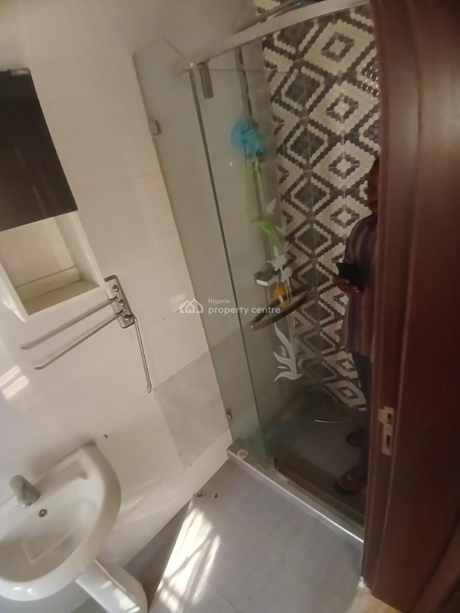 Well Built 3 Bedroom Block of Flat, Asokoro District Abuja Diplomatic Zone, Asokoro District, Abuja, House for Rent