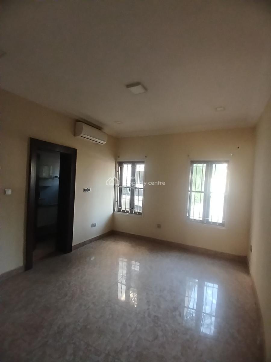 Well Built 3 Bedroom Block of Flat, Asokoro District Abuja Diplomatic Zone, Asokoro District, Abuja, House for Rent