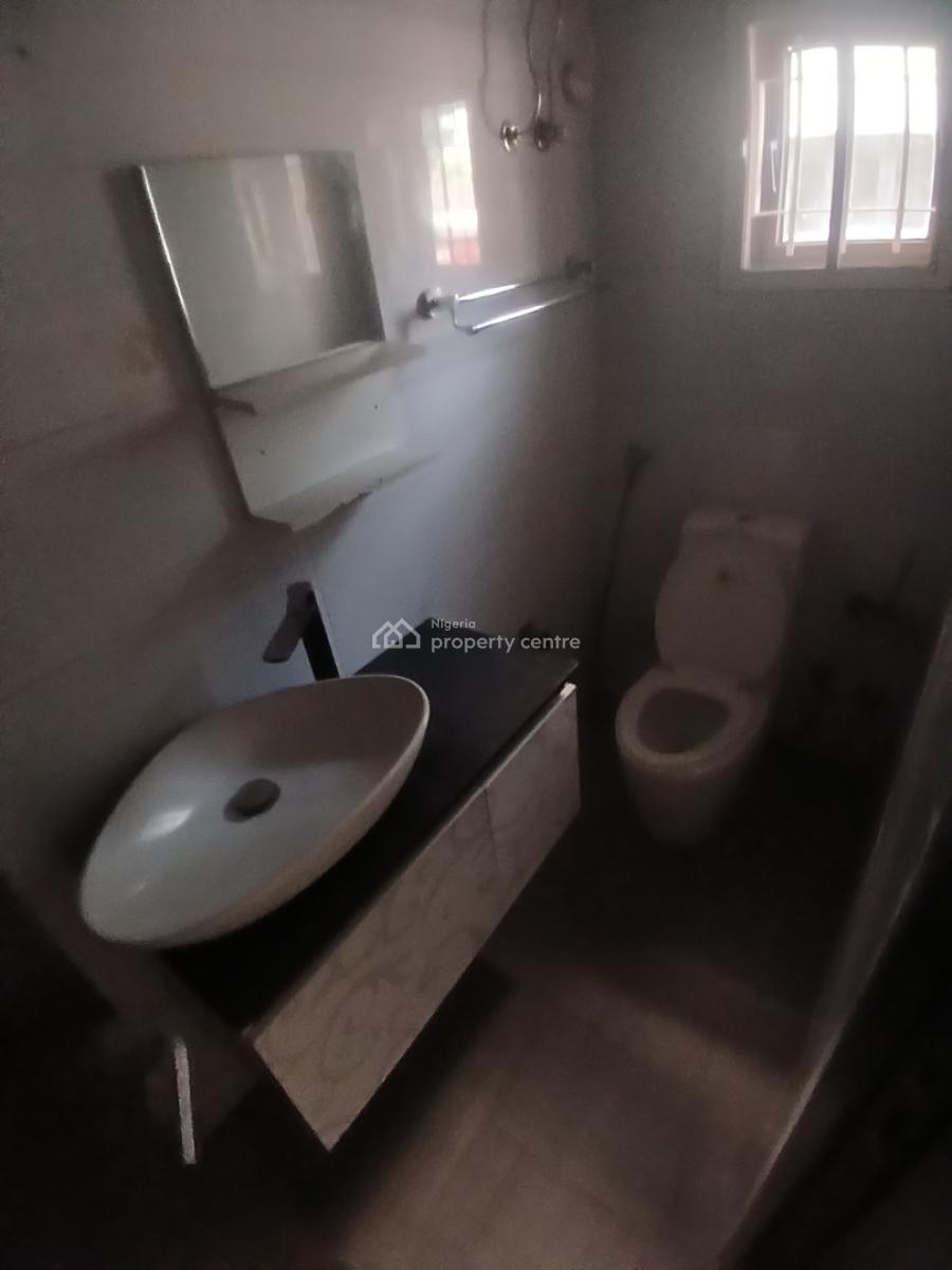 Well Built 3 Bedroom Block of Flat, Asokoro District Abuja Diplomatic Zone, Asokoro District, Abuja, House for Rent