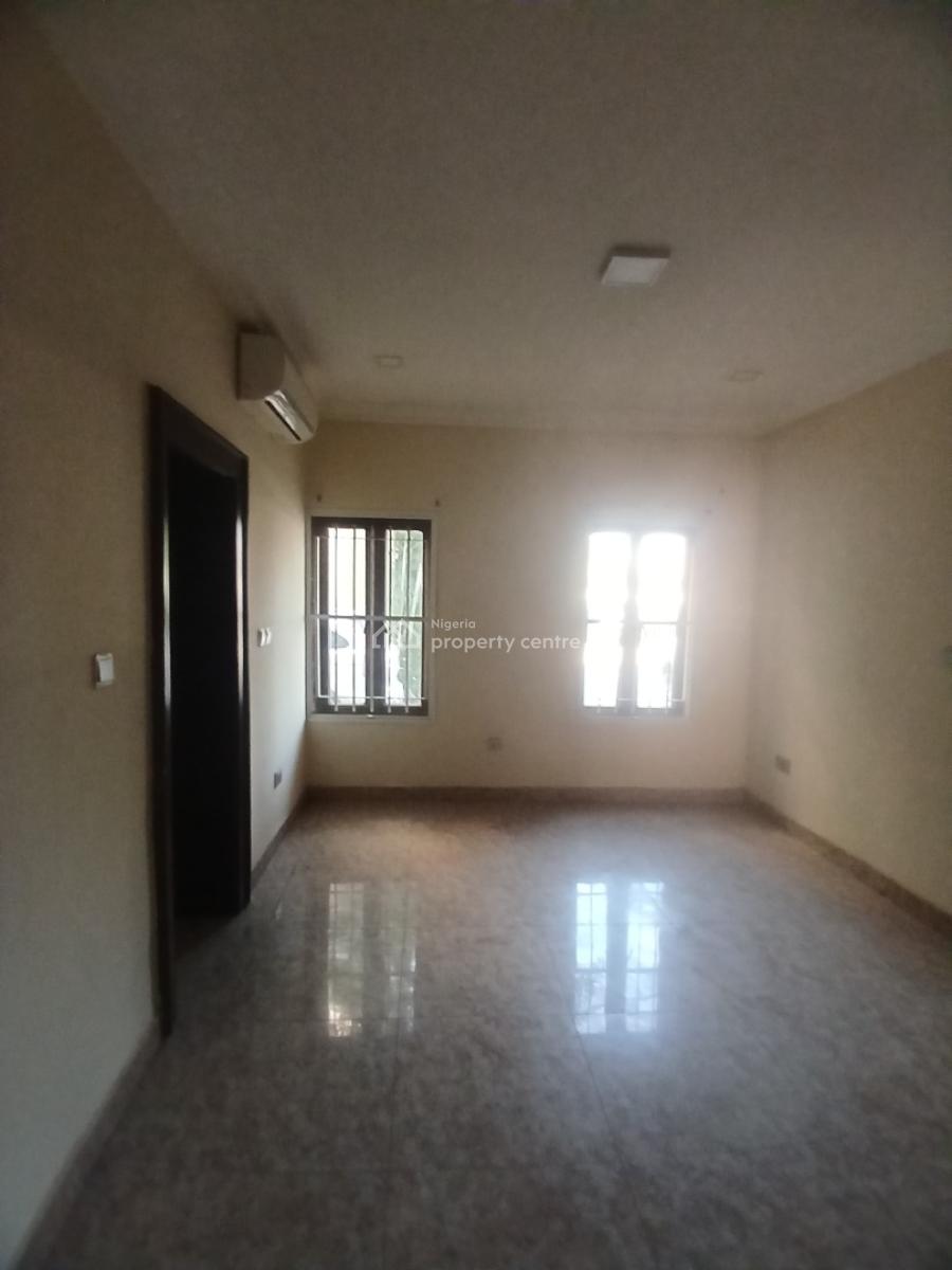 Well Built 3 Bedroom Block of Flat, Asokoro District Abuja Diplomatic Zone, Asokoro District, Abuja, House for Rent