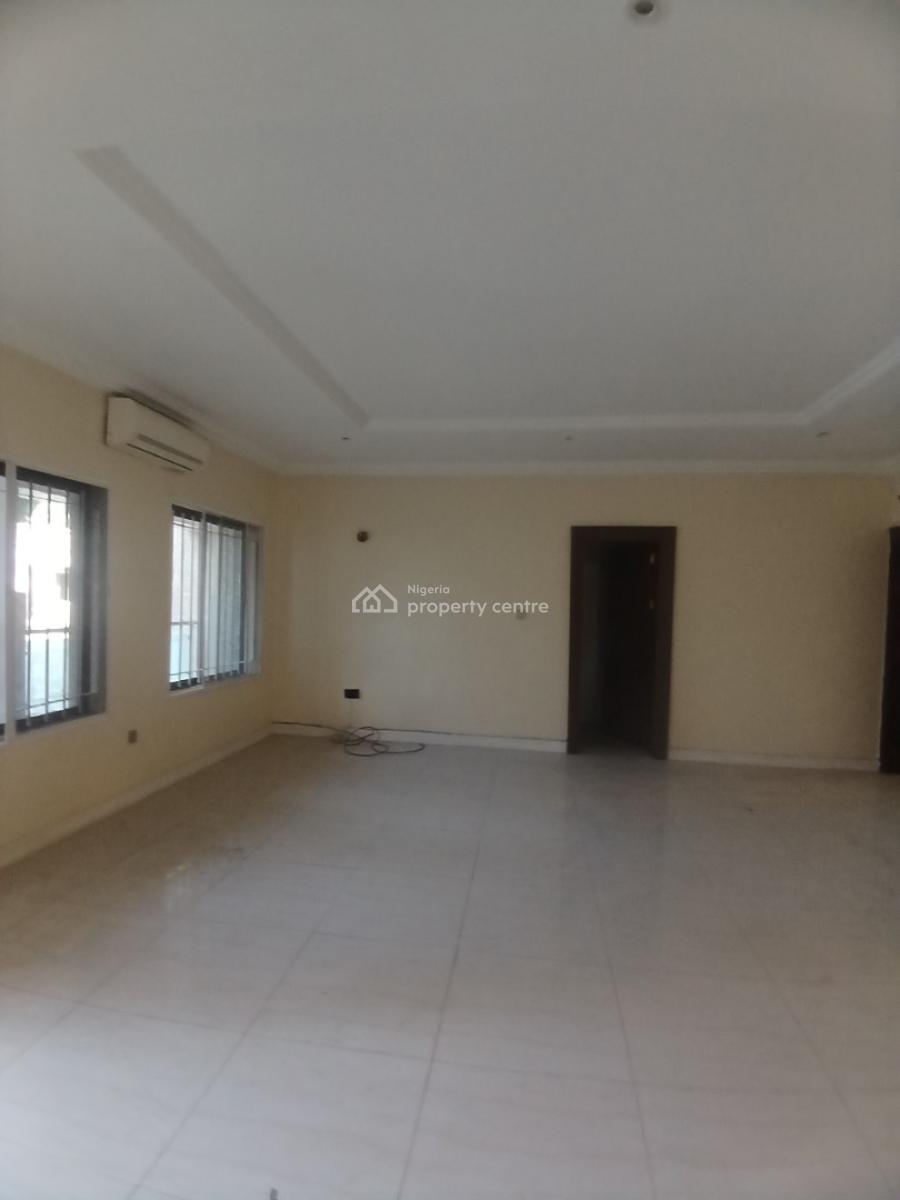 Well Built 3 Bedroom Block of Flat, Asokoro District Abuja Diplomatic Zone, Asokoro District, Abuja, House for Rent