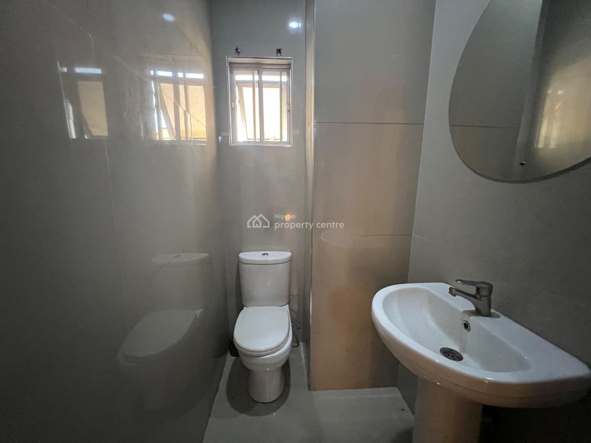2 Bedroom Apartment, Off Moshood, Victoria Island (vi), Lagos, Flat / Apartment for Rent