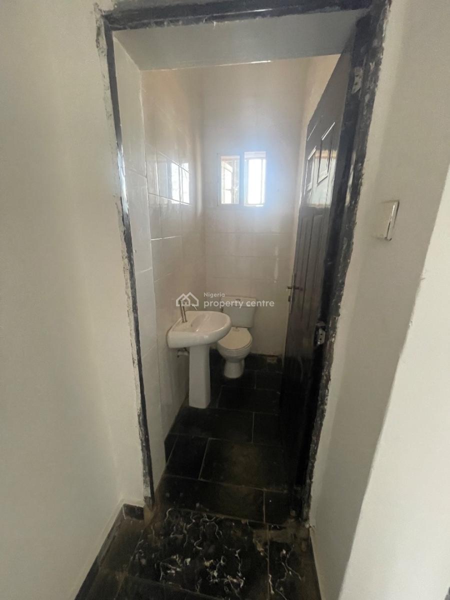 Newly Built 2 Bedroom Apartment, Karmo, Abuja, Flat / Apartment for Rent