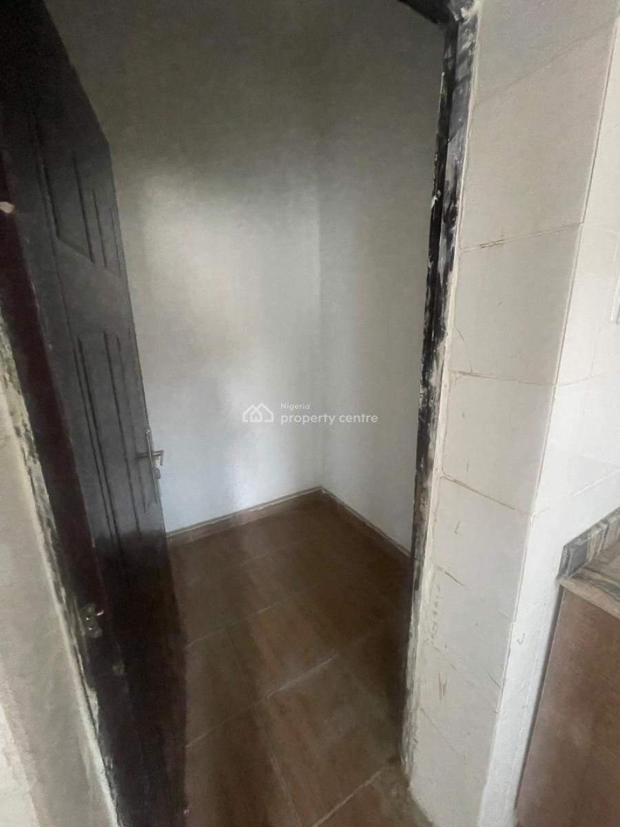 Newly Built 2 Bedroom Apartment, Karmo, Abuja, Flat / Apartment for Rent