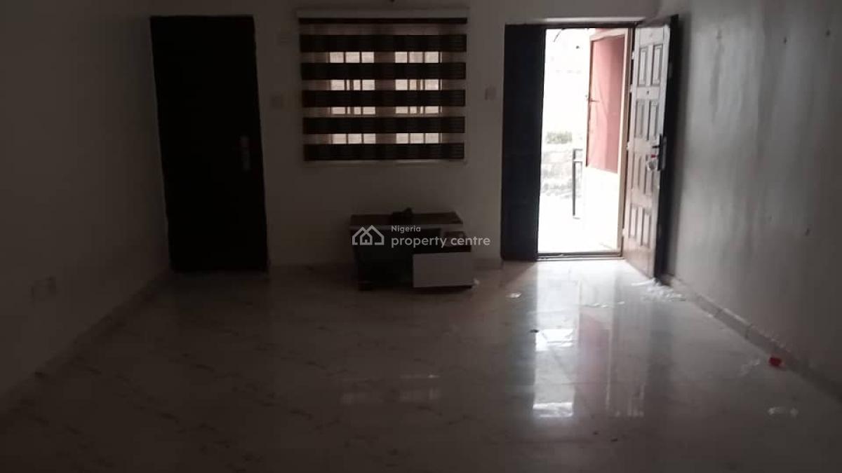 Bungalow at Magboro Close to Express, Magboro, Magboro, Ogun, Block of Flats for Sale