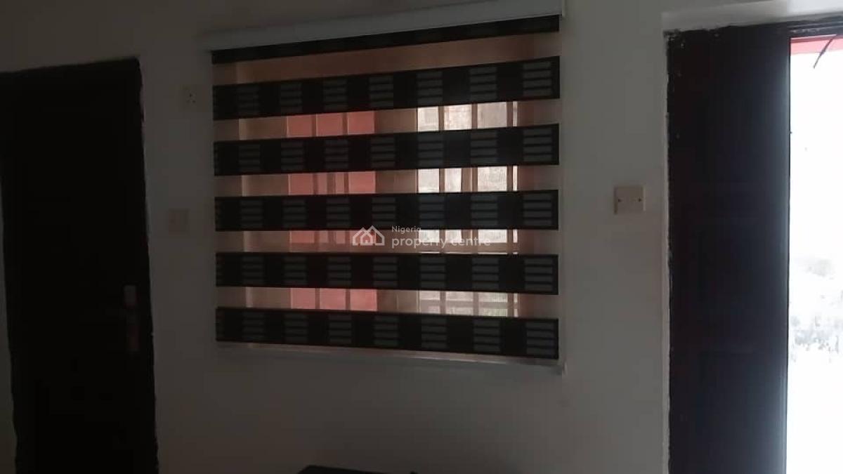 Bungalow at Magboro Close to Express, Magboro, Magboro, Ogun, Block of Flats for Sale