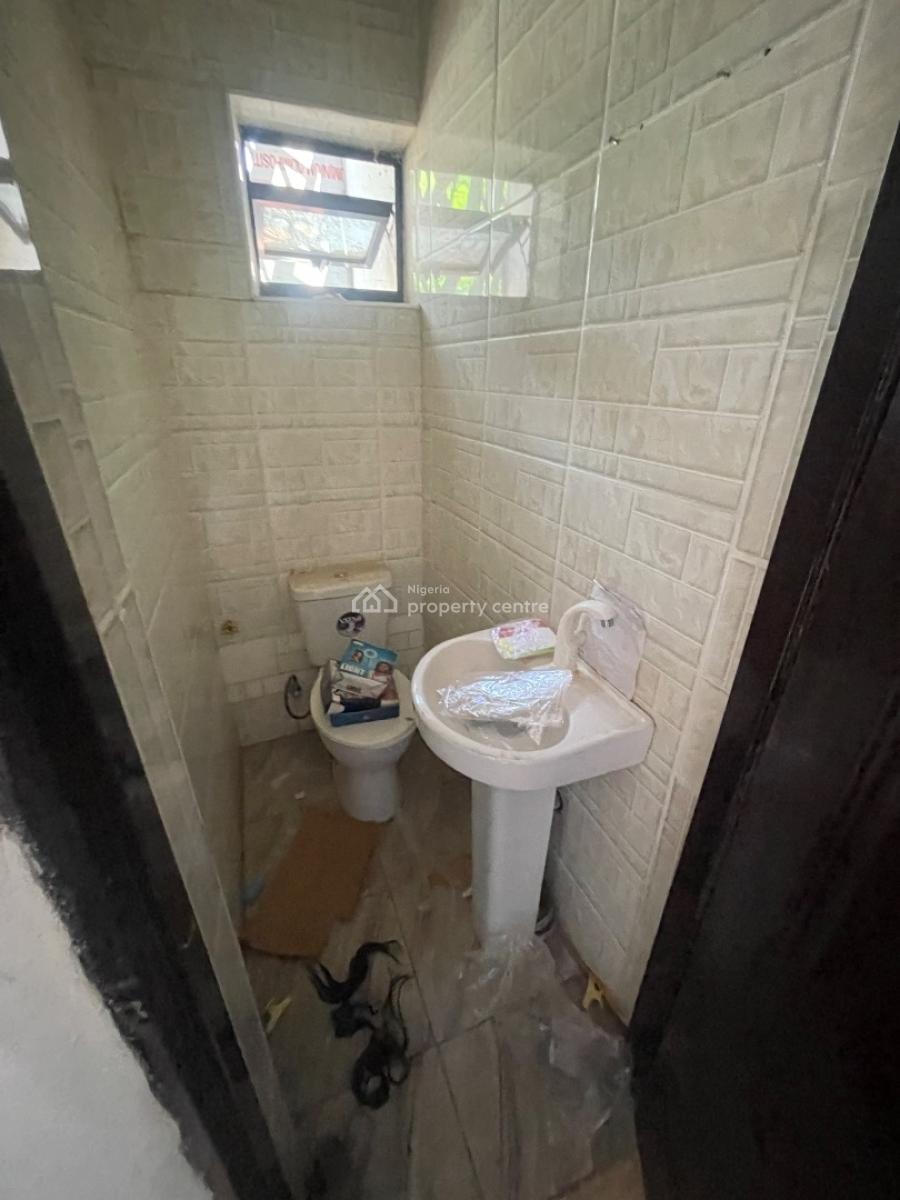 Strategic 42sqm Space, Gwarinpa, Abuja, Plaza / Complex / Mall for Rent