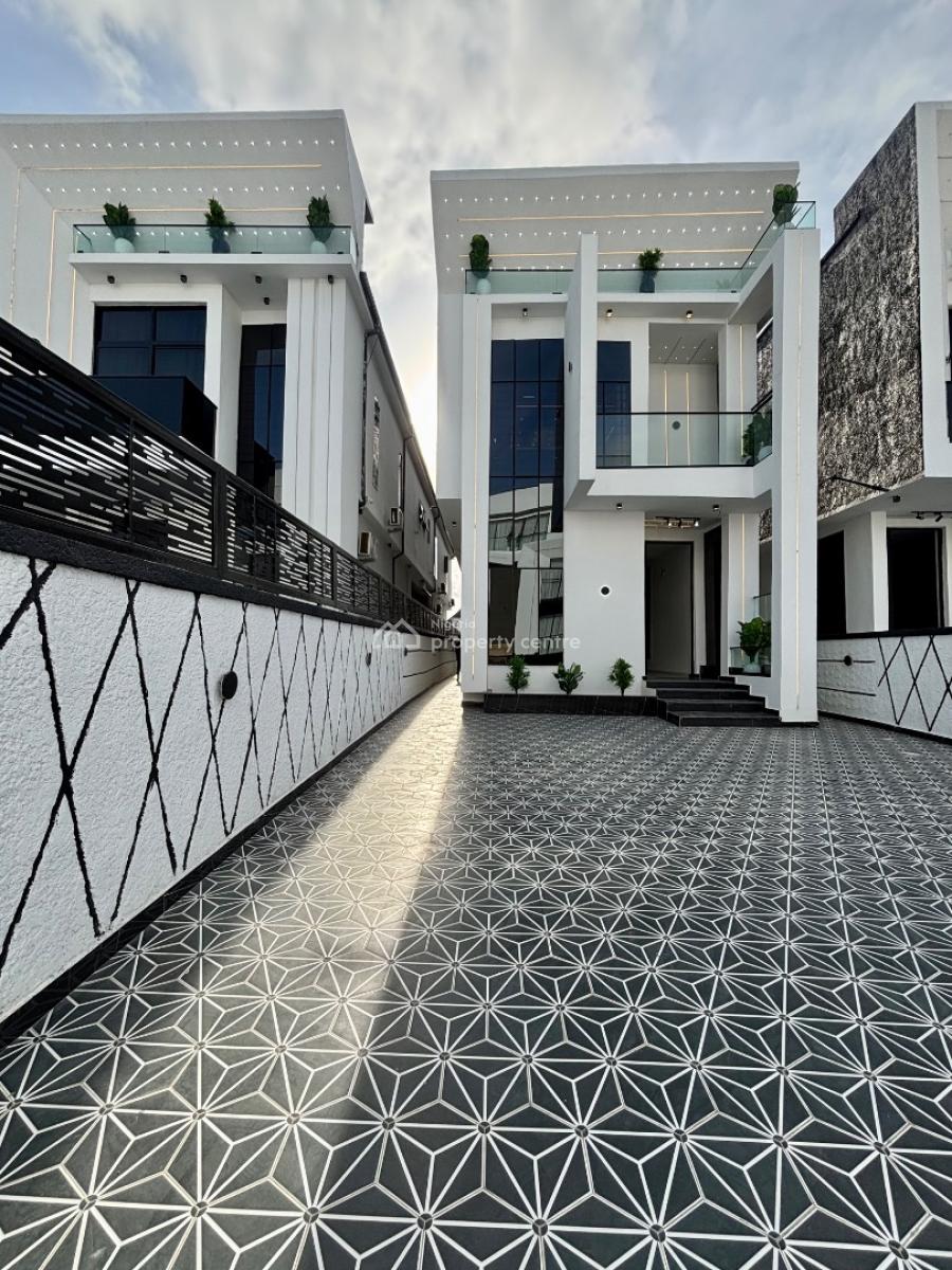 5 Bedroom Home with a Swimming Pool, Chevron Lekki, Lekki, Lagos, Detached Duplex for Sale