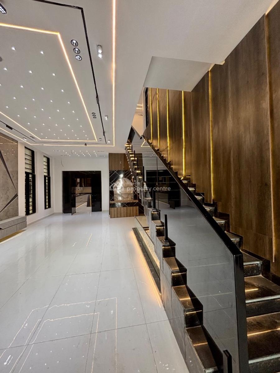 5 Bedroom Home with a Swimming Pool, Chevron Lekki, Lekki, Lagos, Detached Duplex for Sale