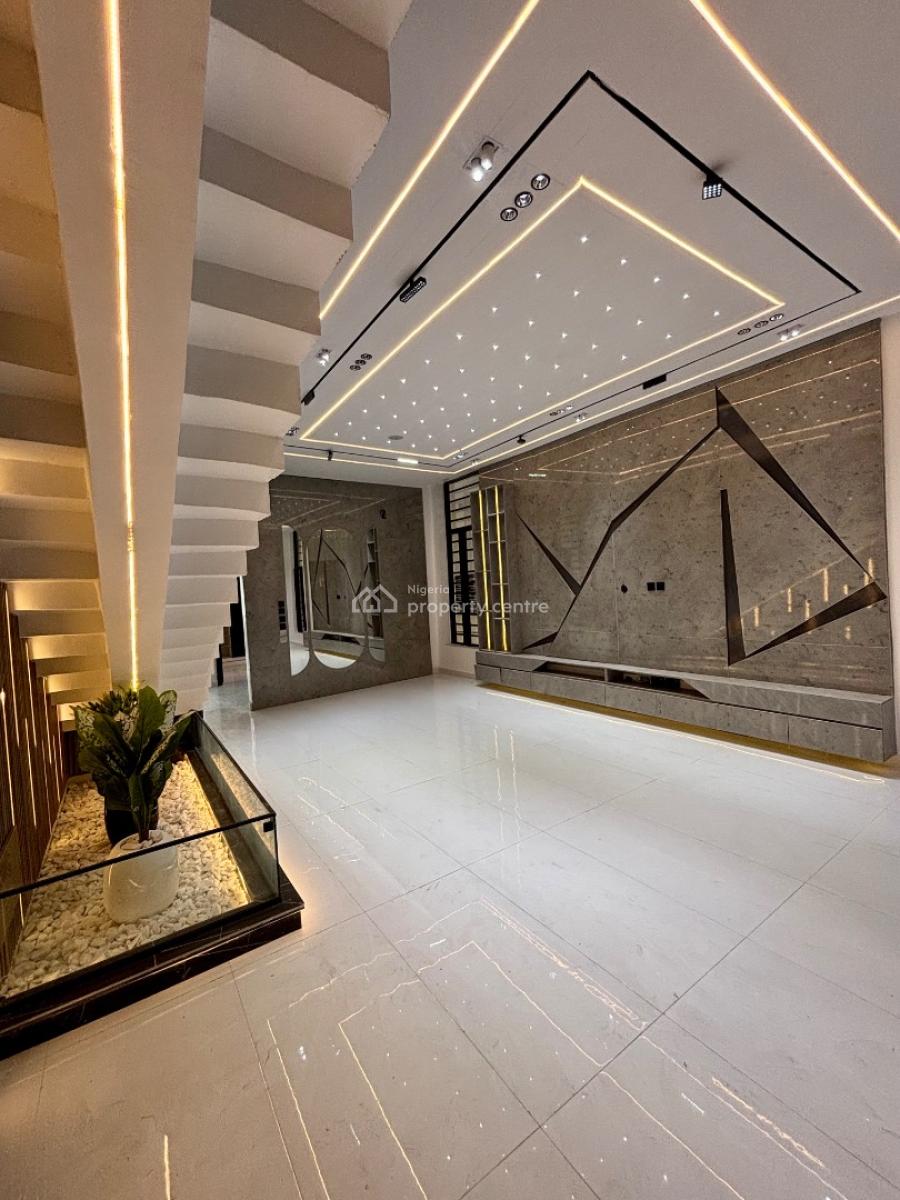 5 Bedroom Home with a Swimming Pool, Chevron Lekki, Lekki, Lagos, Detached Duplex for Sale