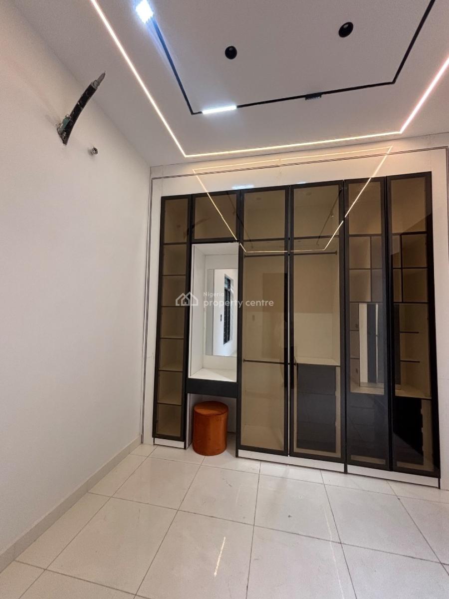 5 Bedroom Home with a Swimming Pool, Chevron Lekki, Lekki, Lagos, Detached Duplex for Sale