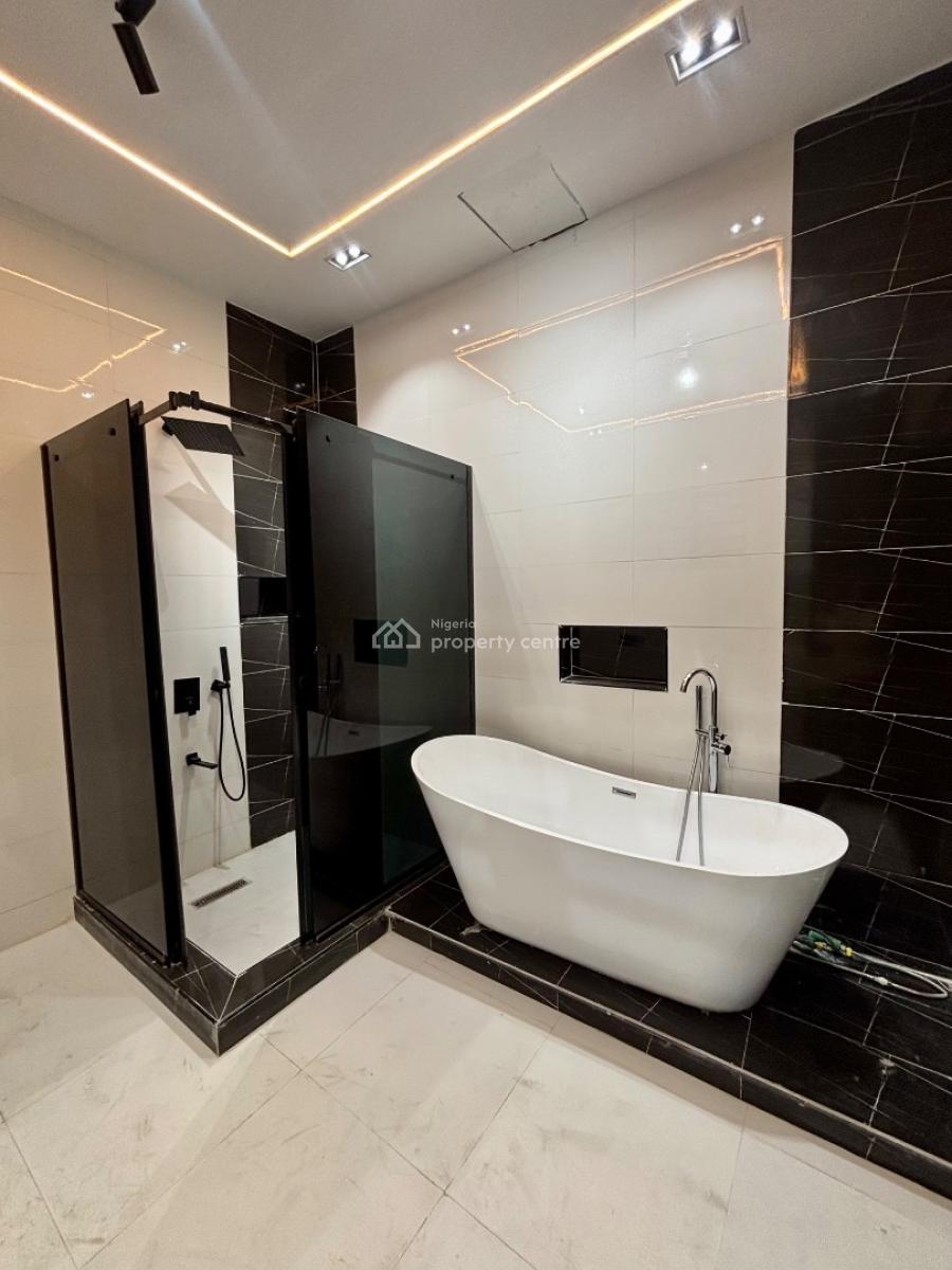 5 Bedroom Home with a Swimming Pool, Chevron Lekki, Lekki, Lagos, Detached Duplex for Sale