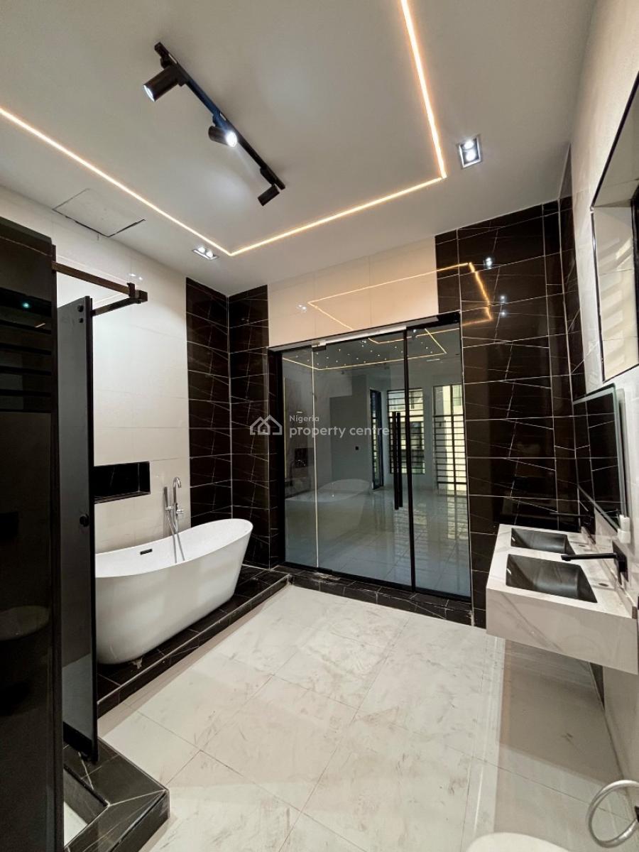 5 Bedroom Home with a Swimming Pool, Chevron Lekki, Lekki, Lagos, Detached Duplex for Sale