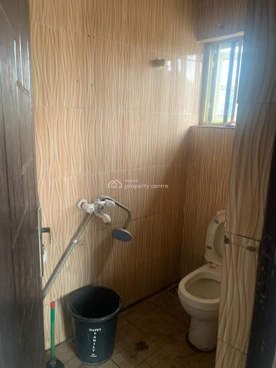 Decent & Clean 2 Bedroom Flat Apartment, Omole Phase 2 Extension, Omole Phase 2, Ikeja, Lagos, Flat / Apartment for Rent