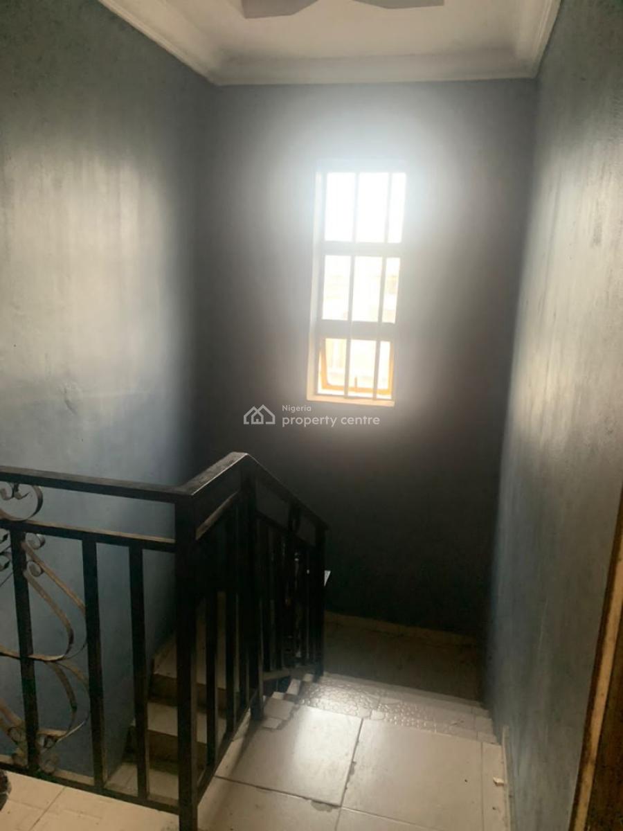 Decent & Clean 2 Bedroom Flat Apartment, Omole Phase 2 Extension, Omole Phase 2, Ikeja, Lagos, Flat / Apartment for Rent