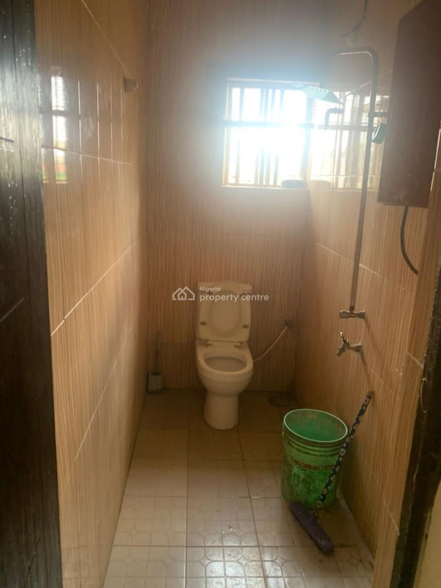 Decent & Clean 2 Bedroom Flat Apartment, Omole Phase 2 Extension, Omole Phase 2, Ikeja, Lagos, Flat / Apartment for Rent