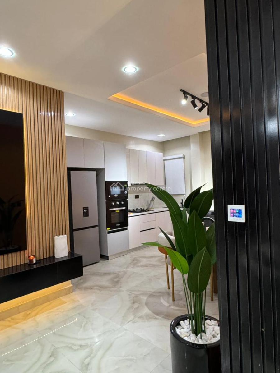 Beautifully Furnished Luxury  2 Bedroom  Maisonette, Lekki Phase 1, Lekki, Lagos, Flat / Apartment for Rent