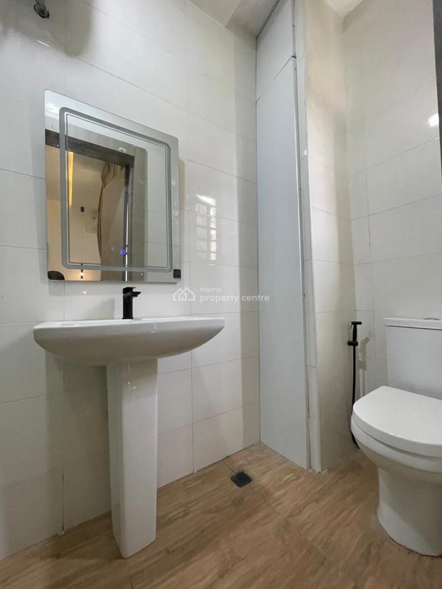 3 Bedroom Apartment with Boys Quarters, Lekki Phase 1, Lekki, Lagos, Flat / Apartment for Sale