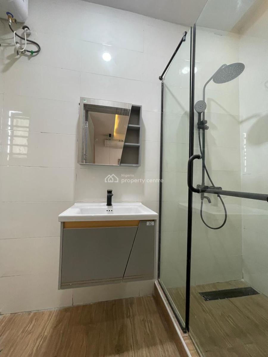 1 Bedroom Apartment, Lekki Phase 1, Lekki, Lagos, Flat / Apartment for Sale