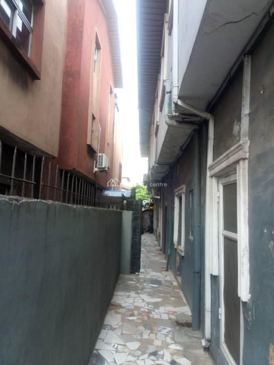 Block of 2 Nos. of 3 Bedroom En Suite, 14 Olufemi Road, Surulere, Lagos, Block of Flats for Sale