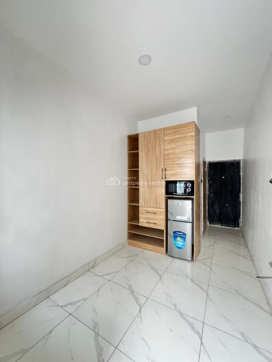 Magnificent 2bedroom Apartment with an Elevator and a Pool, Lekki Phase 1, Lekki, Lagos, Flat / Apartment for Sale