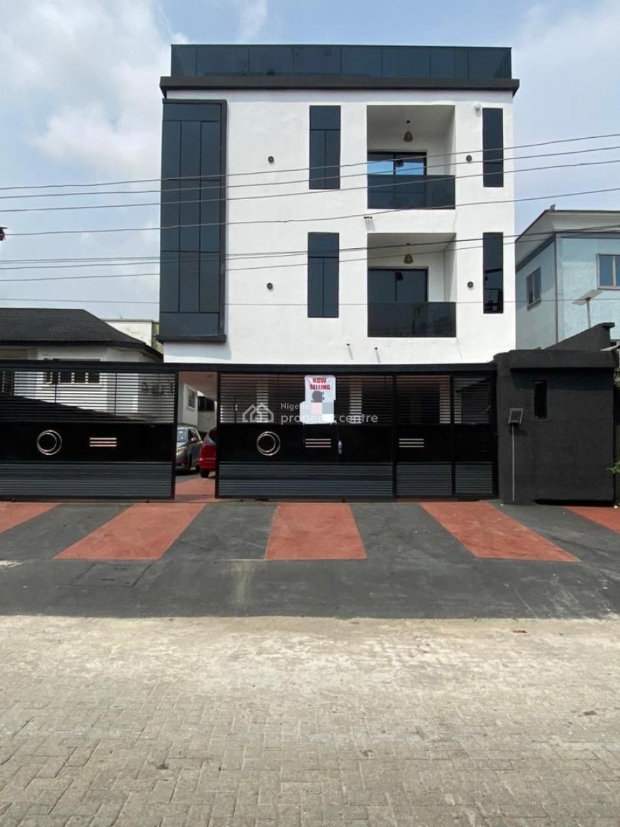 Amazing 3bedroom Apartment with a Bq and an Elevator, Lekki Phase 2, Lekki, Lagos, Flat / Apartment for Sale