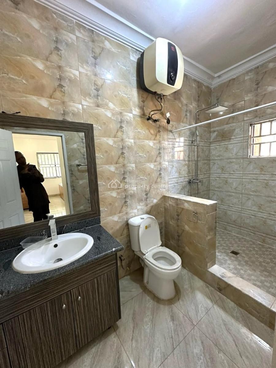 Serviced 3 Bedroom Apartment in Prime Location, Wuse 2, Abuja, Flat / Apartment for Rent