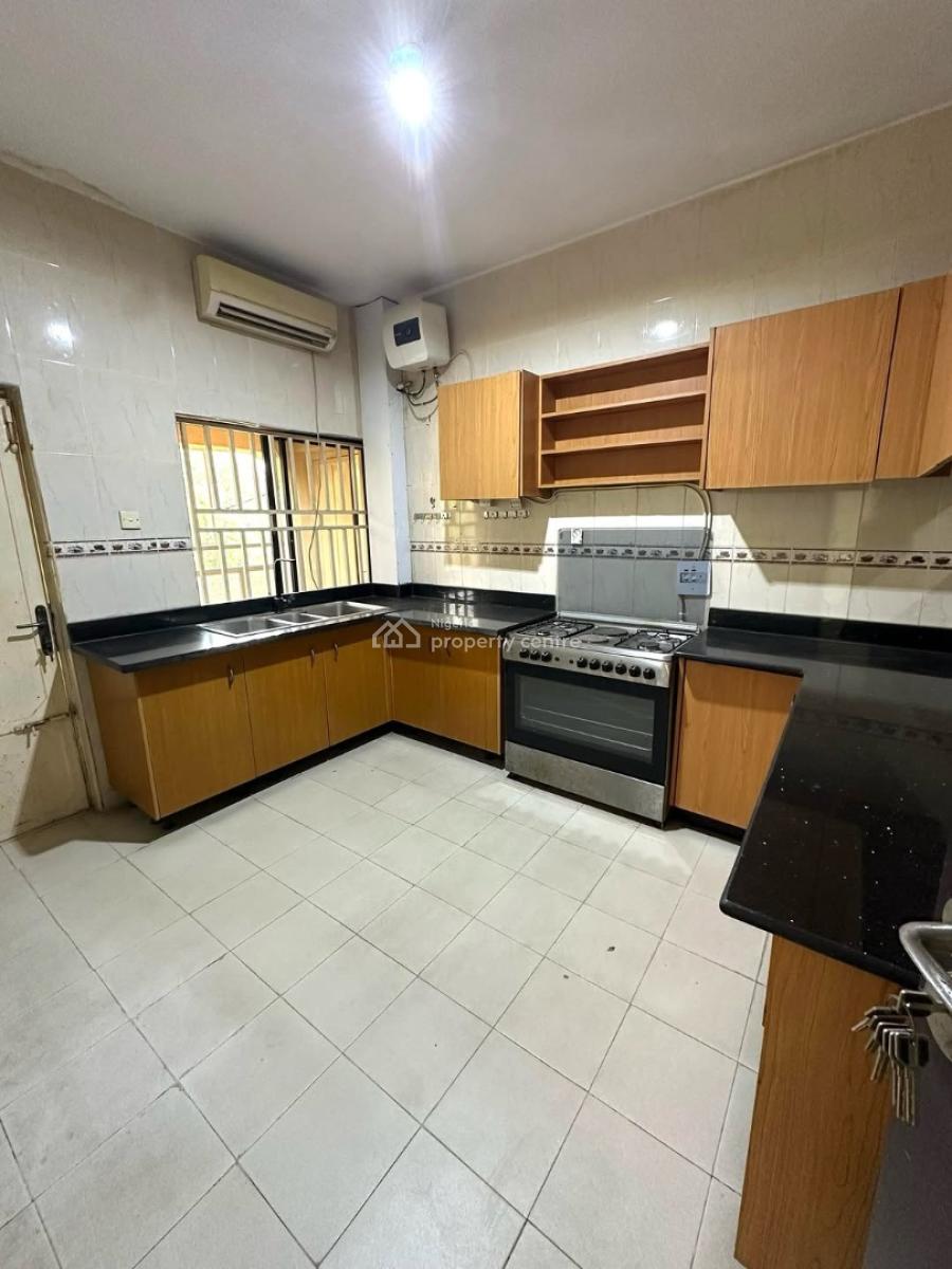 Serviced 3 Bedroom Apartment in Prime Location, Wuse 2, Abuja, Flat / Apartment for Rent