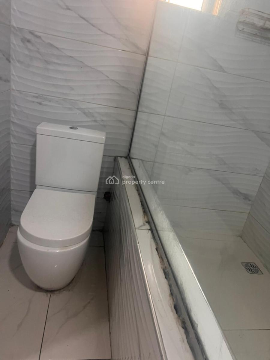 Well Renovated 4 Bedroom Semi Detached Duplex with a Bq, Chevron, Lekki, Lagos, Detached Duplex for Rent