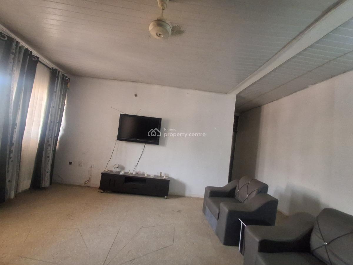 3-bedrooms Block of Flat, Gwarinpa  Main, Gwarinpa, Abuja, Block of Flats for Sale