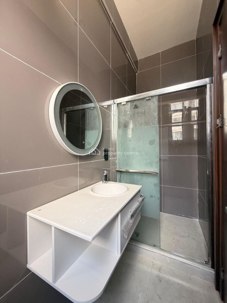 Luxury 2 Bedroom Apartment, Lekki Phase 1, Lekki, Lagos, Flat / Apartment for Sale