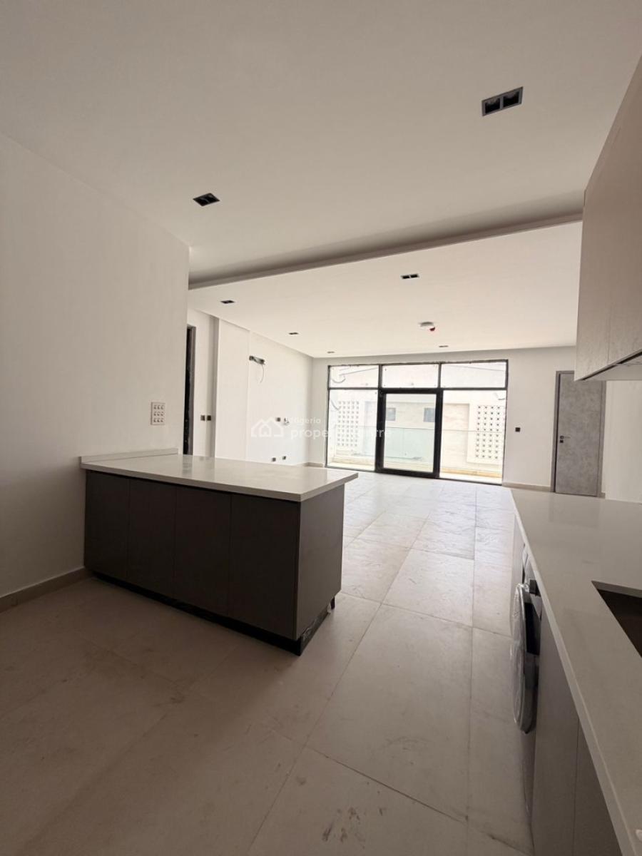 Exquisite Luxury 2&3 Bedroom Apartment with Pool, Lekki Phase 1, Lekki, Lagos, Flat / Apartment for Sale