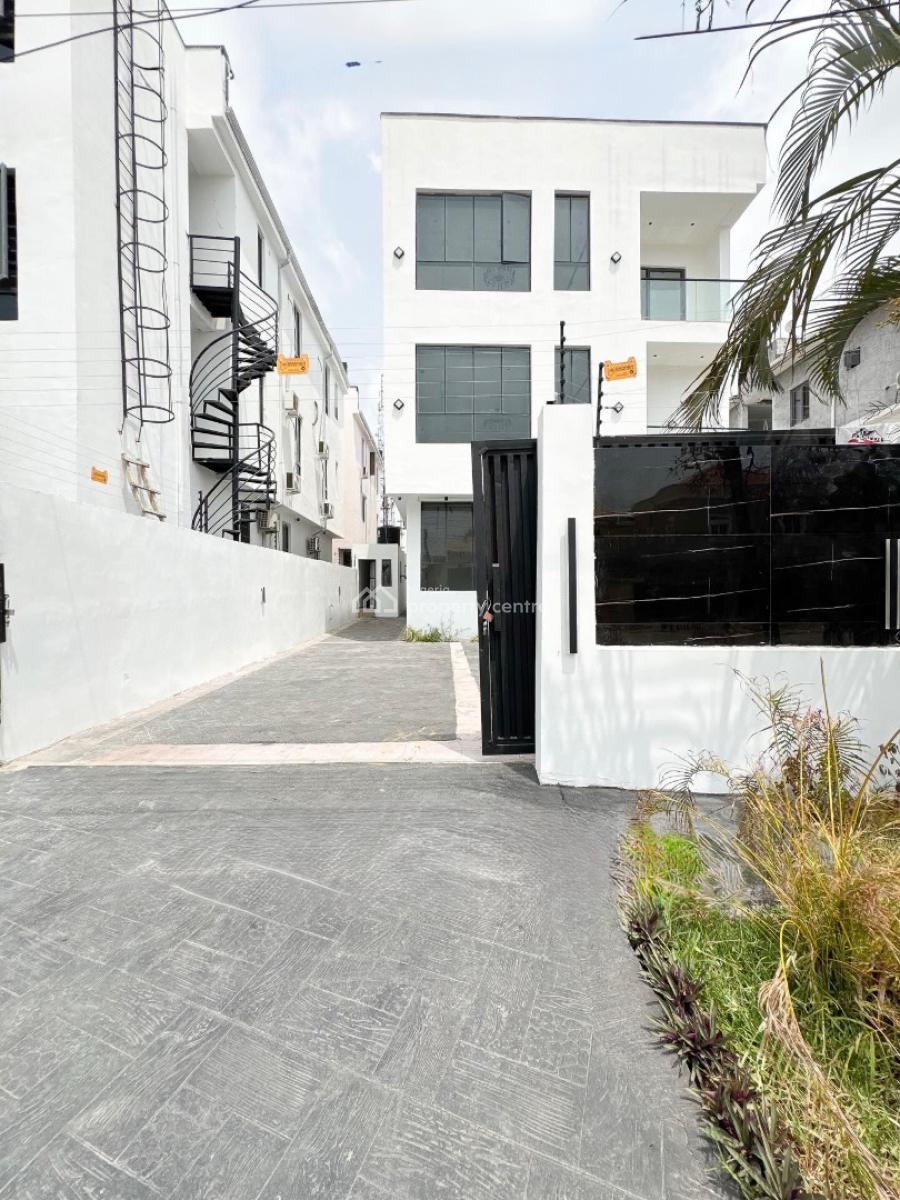 Contemporary 5 Bedroom Detached Duplex with Bq, Spacious 5 Bedroom Duplex for Sale, Lekki Phase 1, Lekki, Lagos, Detached Duplex for Sale