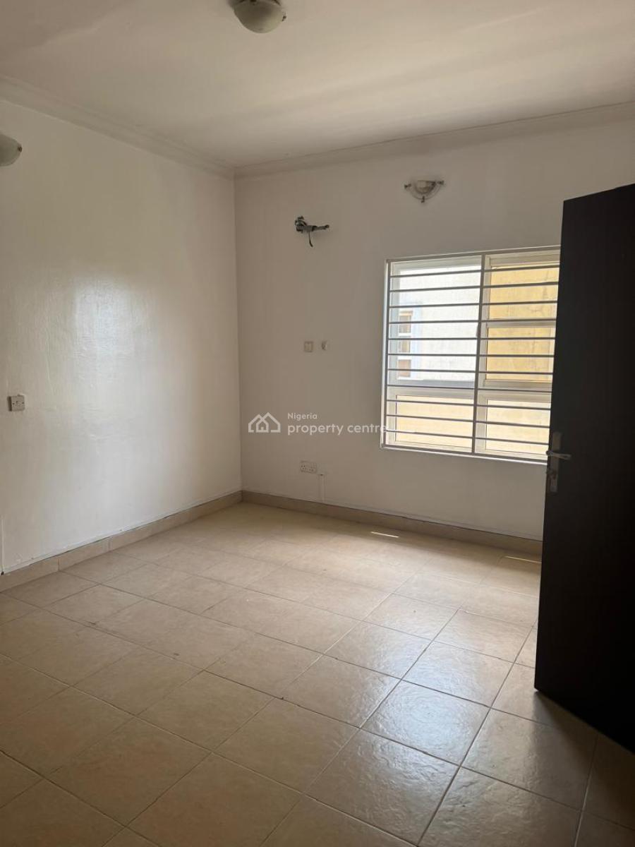 3 Bedroom Apartment, Bourdillion Court Estate, Chevron, Lekki, Lagos, Flat / Apartment for Sale