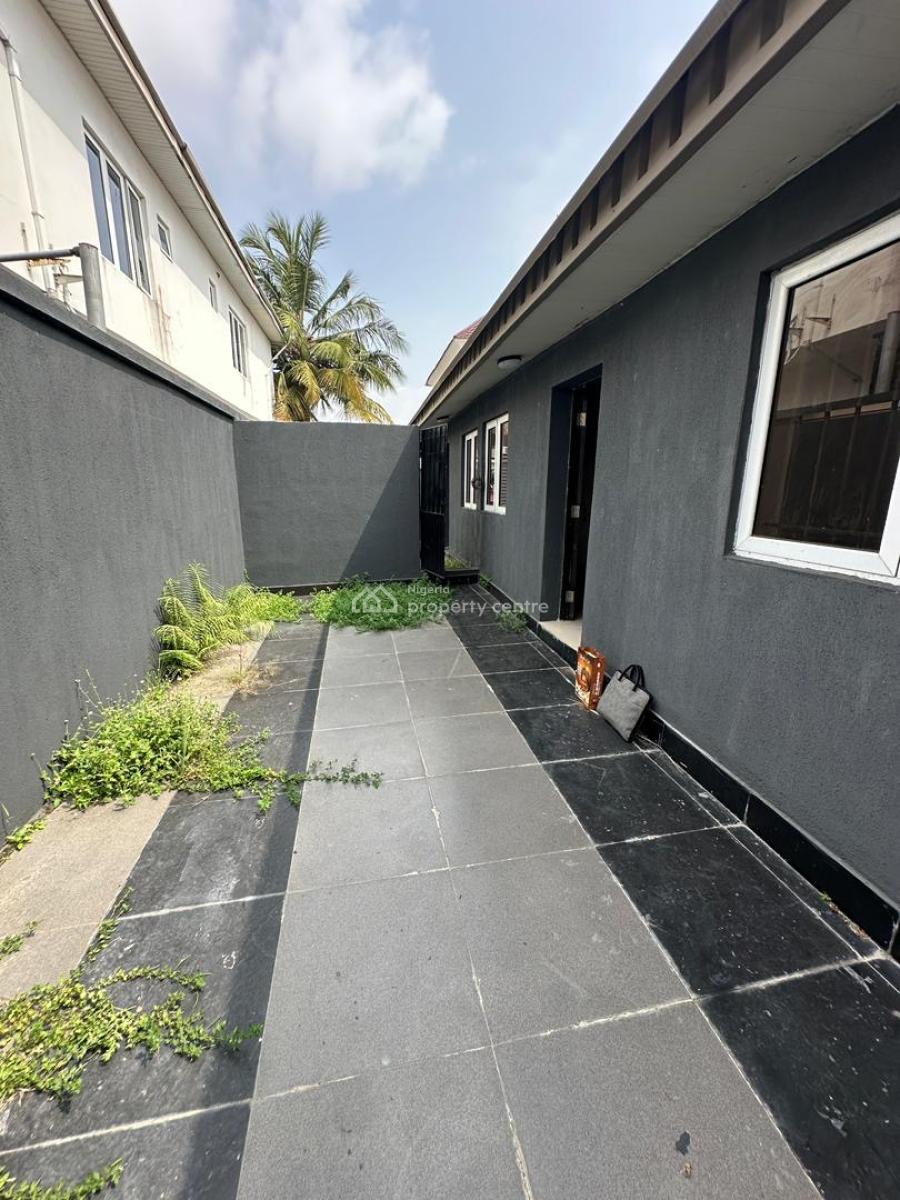 5 Bedroom Semi Detached House, Lekki, Vgc, Lekki, Lagos, Semi-detached Duplex for Sale