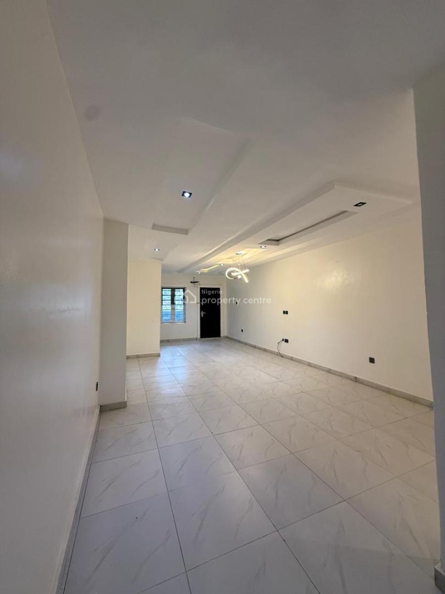 4 Bedrooms Semi Detached Duplex with a Maids Room, Engineer Lere Adigun Gra, Bashorun, Ibadan, Oyo, Semi-detached Duplex for Rent