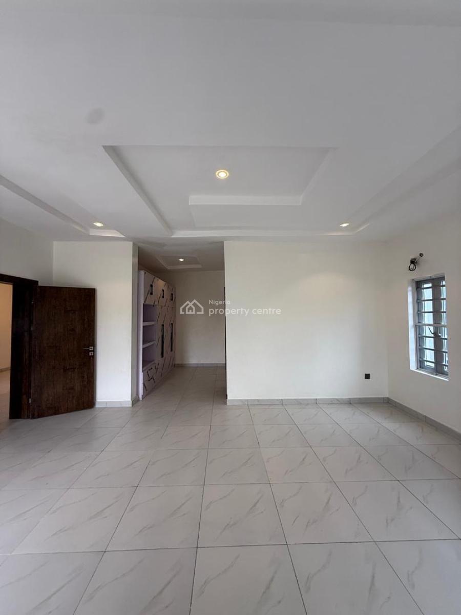 4 Bedrooms Semi Detached Duplex with a Maids Room, Engineer Lere Adigun Gra, Bashorun, Ibadan, Oyo, Semi-detached Duplex for Rent