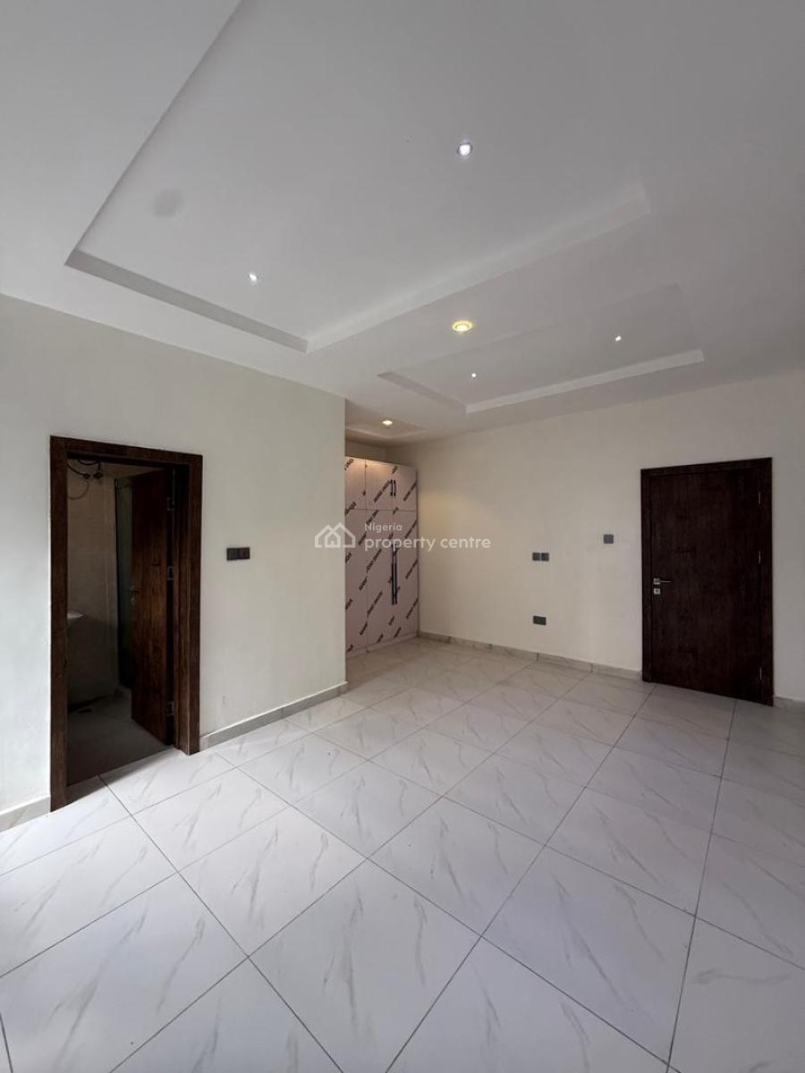 4 Bedrooms Semi Detached Duplex with a Maids Room, Engineer Lere Adigun Gra, Bashorun, Ibadan, Oyo, Semi-detached Duplex for Rent