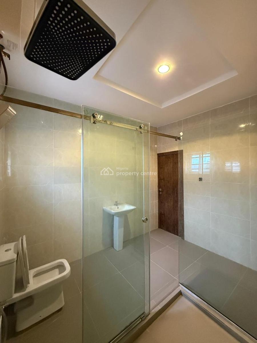 4 Bedrooms Semi Detached Duplex with a Maids Room, Engineer Lere Adigun Gra, Bashorun, Ibadan, Oyo, Semi-detached Duplex for Rent