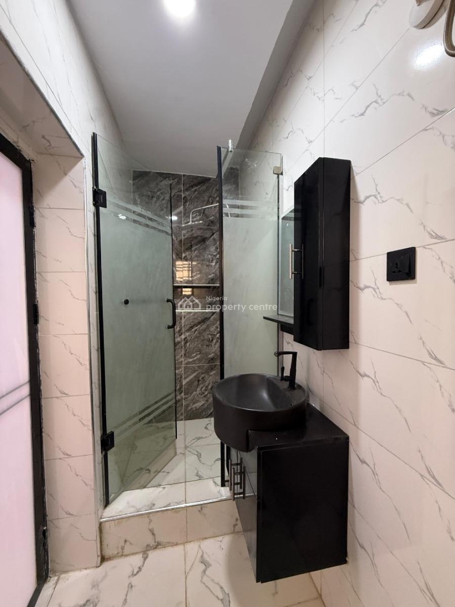 Newly Built 3 Bedrooms Flat with Modern Facilities., Akala Way, Akobo, Ibadan, Oyo, Flat / Apartment for Rent