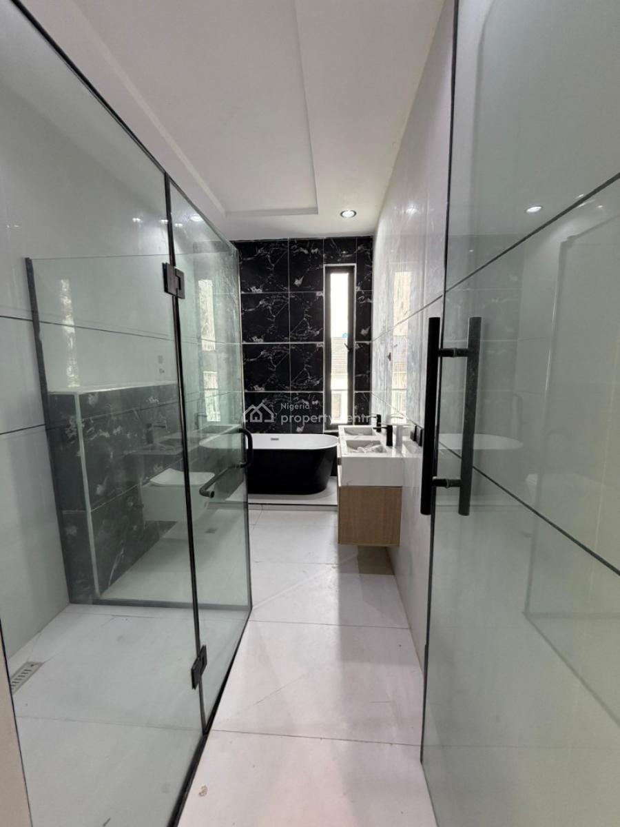 Exquisite  1bedroom Apartment, Lekki Phase 1, Lekki, Lagos, Flat / Apartment for Rent