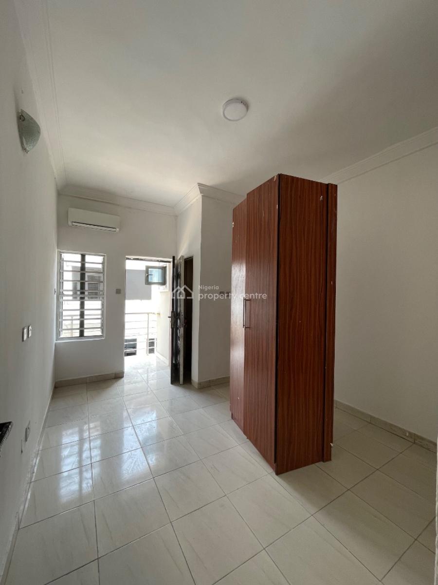 Clean 2 Bedroom Flat, Ikota, Lekki, Lagos, Flat / Apartment for Rent