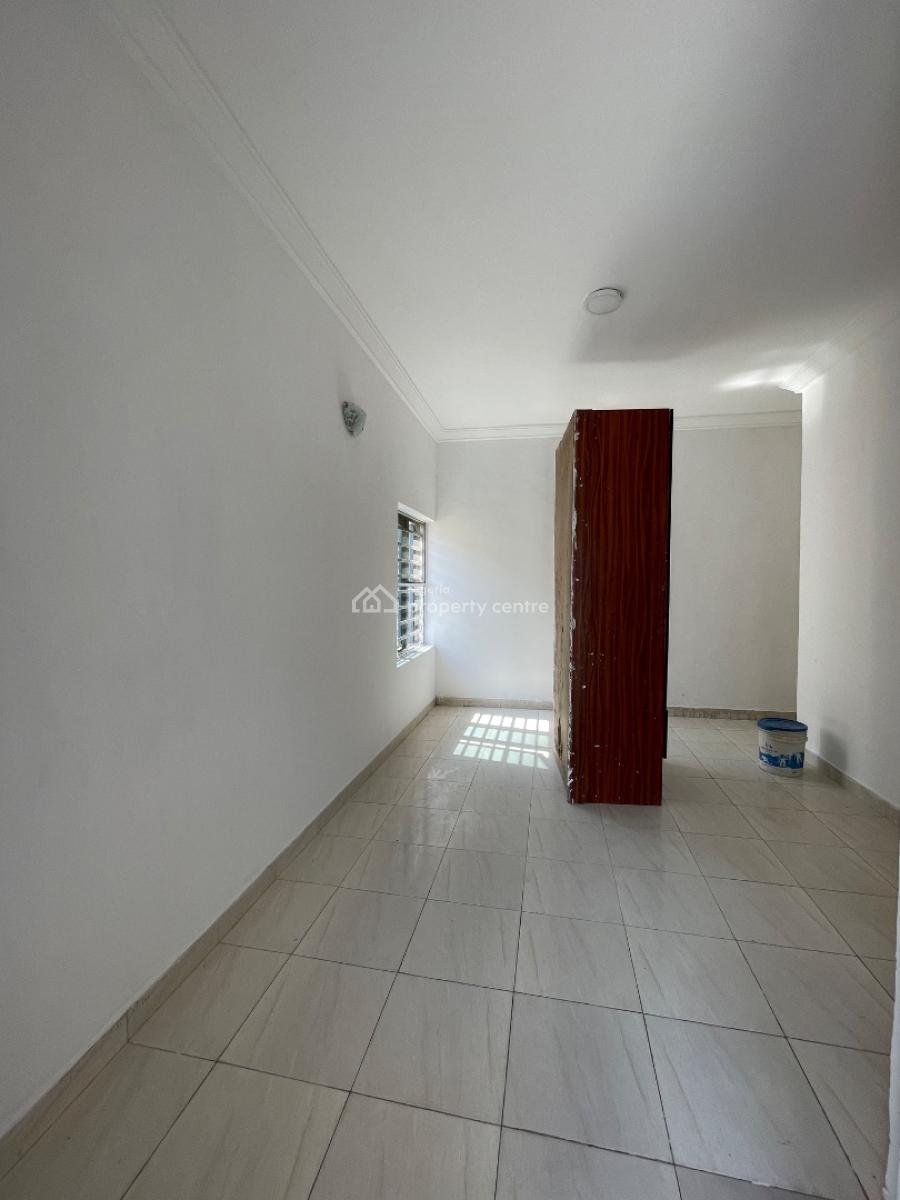 Clean 2 Bedroom Flat, Ikota, Lekki, Lagos, Flat / Apartment for Rent