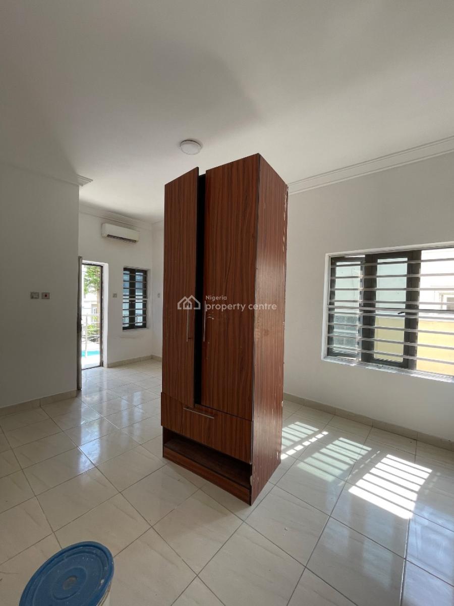 Clean 2 Bedroom Flat, Ikota, Lekki, Lagos, Flat / Apartment for Rent