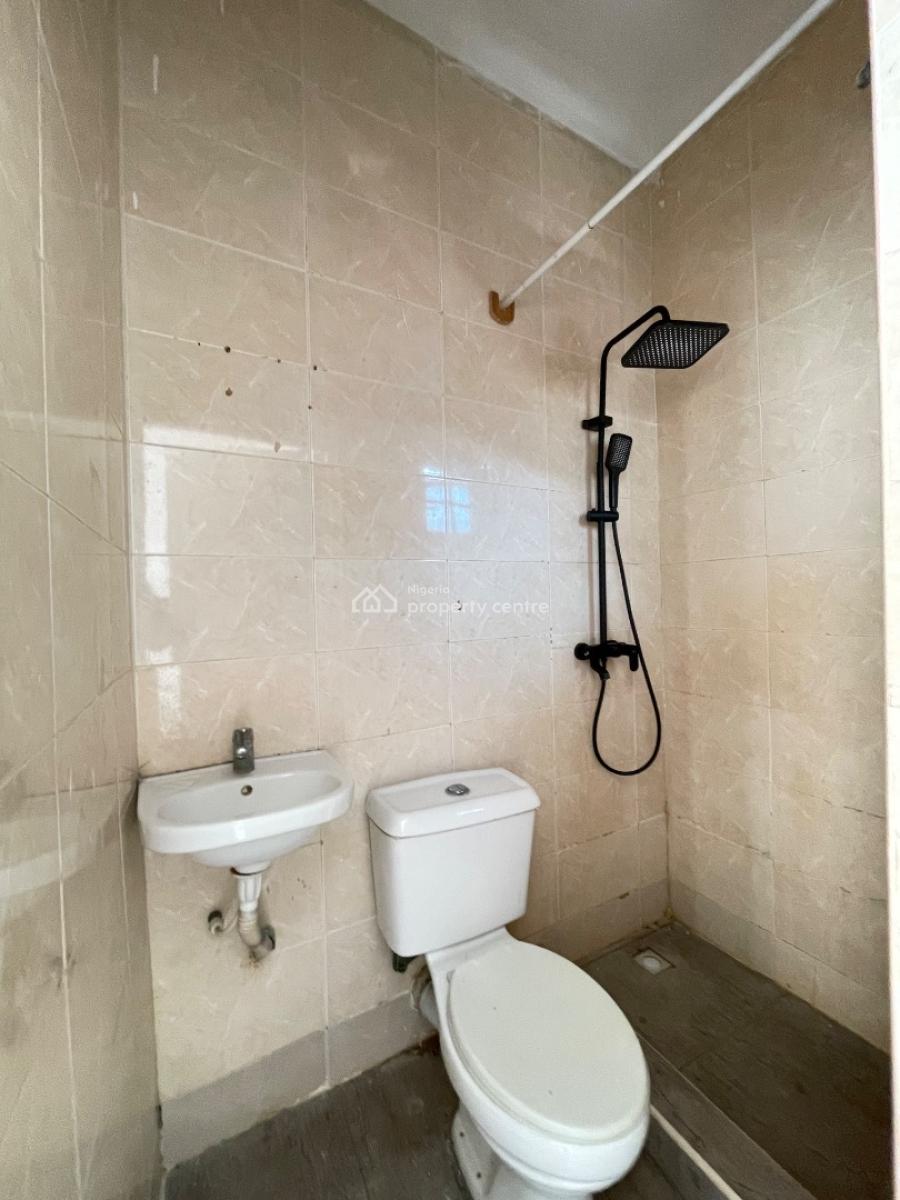 Clean 2 Bedroom Flat, Ikota, Lekki, Lagos, Flat / Apartment for Rent