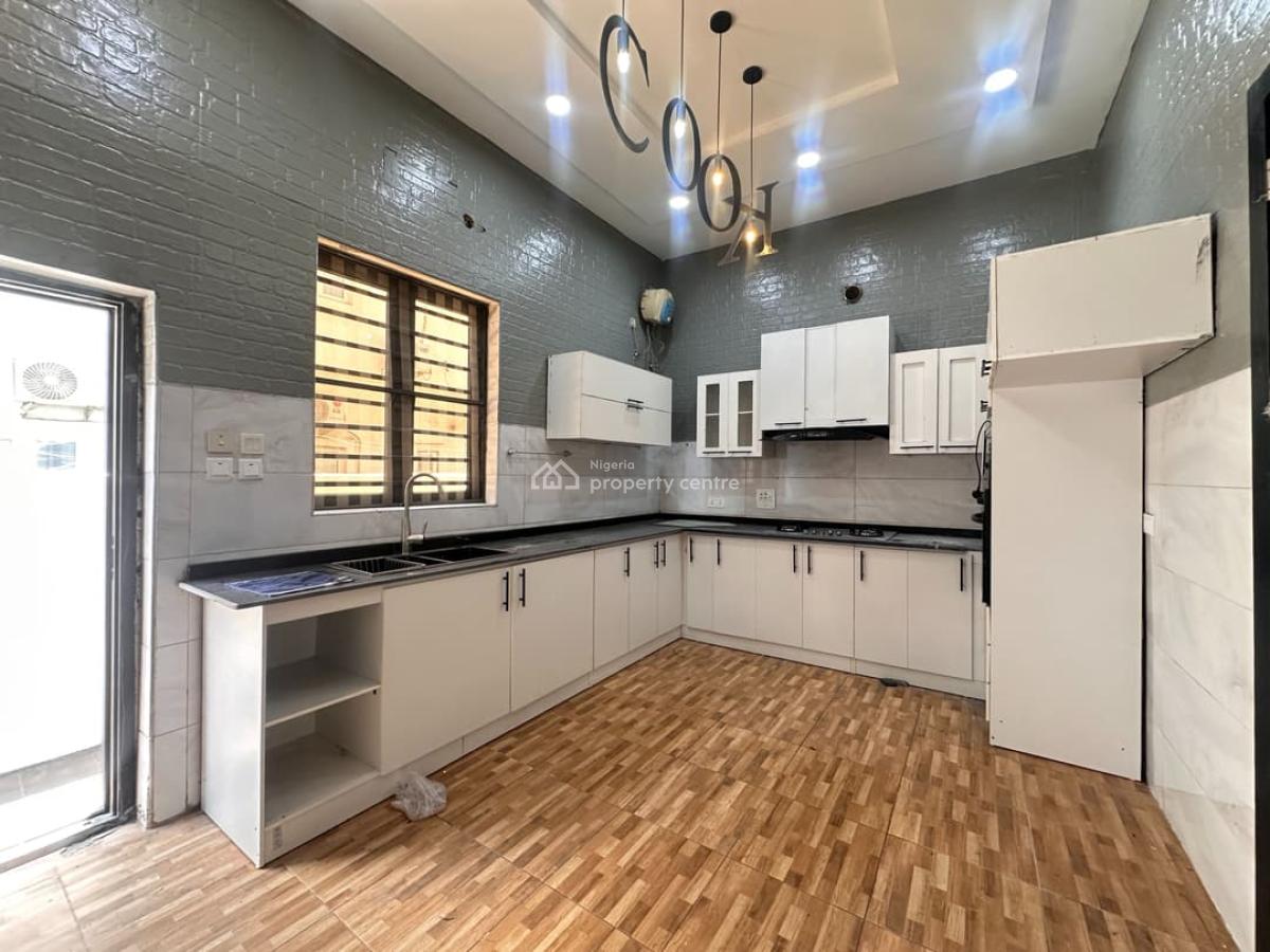 4bdroom Semi Detached Duplex in Chevron Drive, Chevron Drive, Lekki Lagos Nigeria, Lekki, Lagos, Semi-detached Duplex for Rent