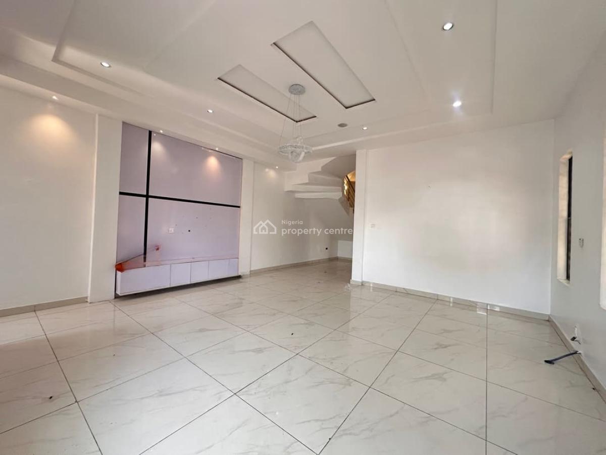 4bdroom Semi Detached Duplex in Chevron Drive, Chevron Drive, Lekki Lagos Nigeria, Lekki, Lagos, Semi-detached Duplex for Rent