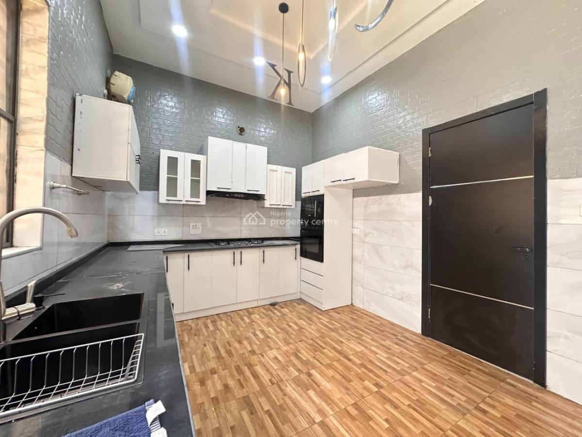 4bdroom Semi Detached Duplex in Chevron Drive, Chevron Drive, Lekki Lagos Nigeria, Lekki, Lagos, Semi-detached Duplex for Rent